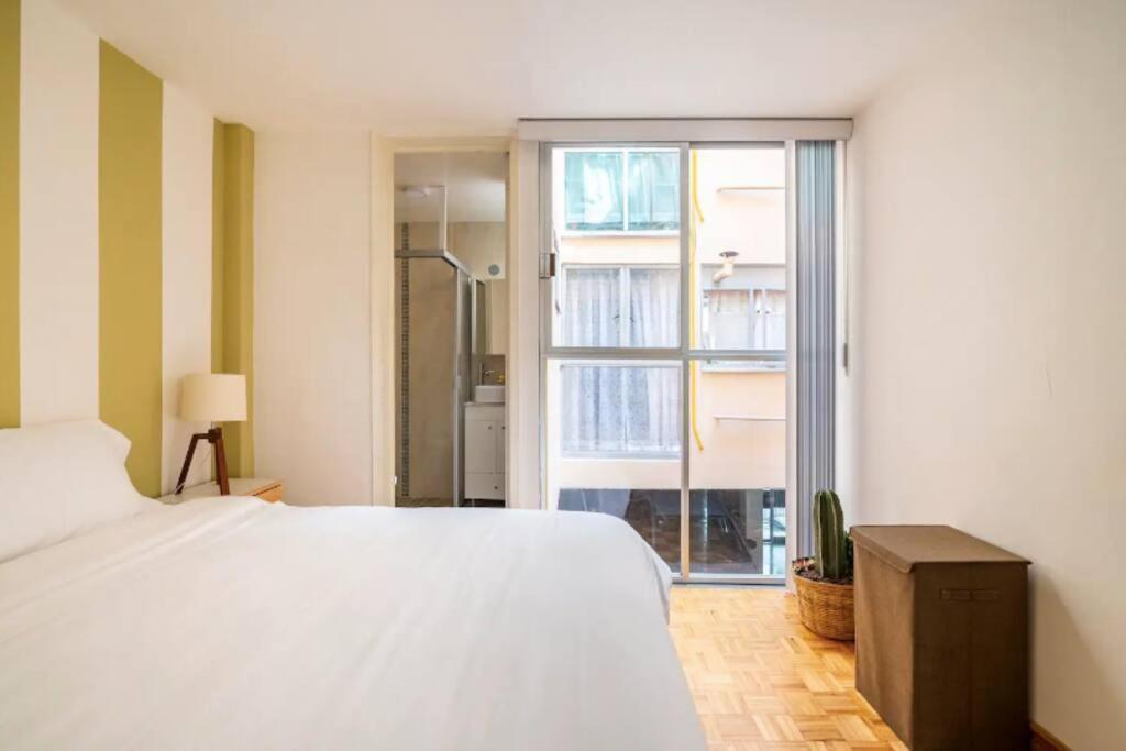 Quiet And Cozy With Terrace, King-size Beds, And Parking Lot Mexico City