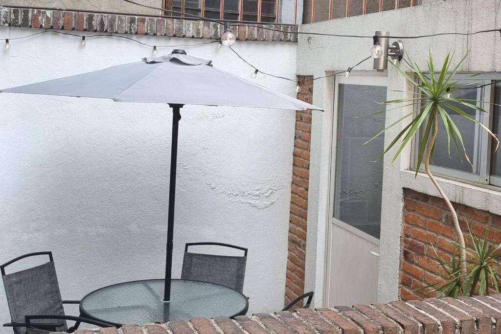 Apartment Quiet And Cozy With Terrace, King-size Beds, And Parking Lot Mexico City