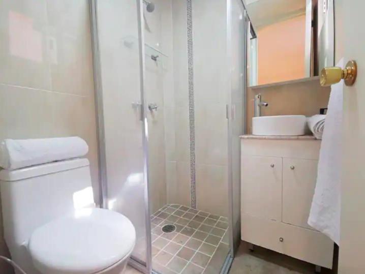 Apartment Quiet And Cozy With Terrace, King-size Beds, And Parking Lot *